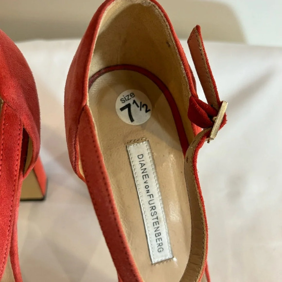 DIANE VON FURSTENBERG Sz 7.5B Suede Block Heel Platform Sandals Shoes Suede - Picture 4 of 10